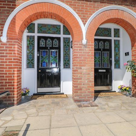 1 The Charleston Daire Seaford Dış mekan fotoğraf